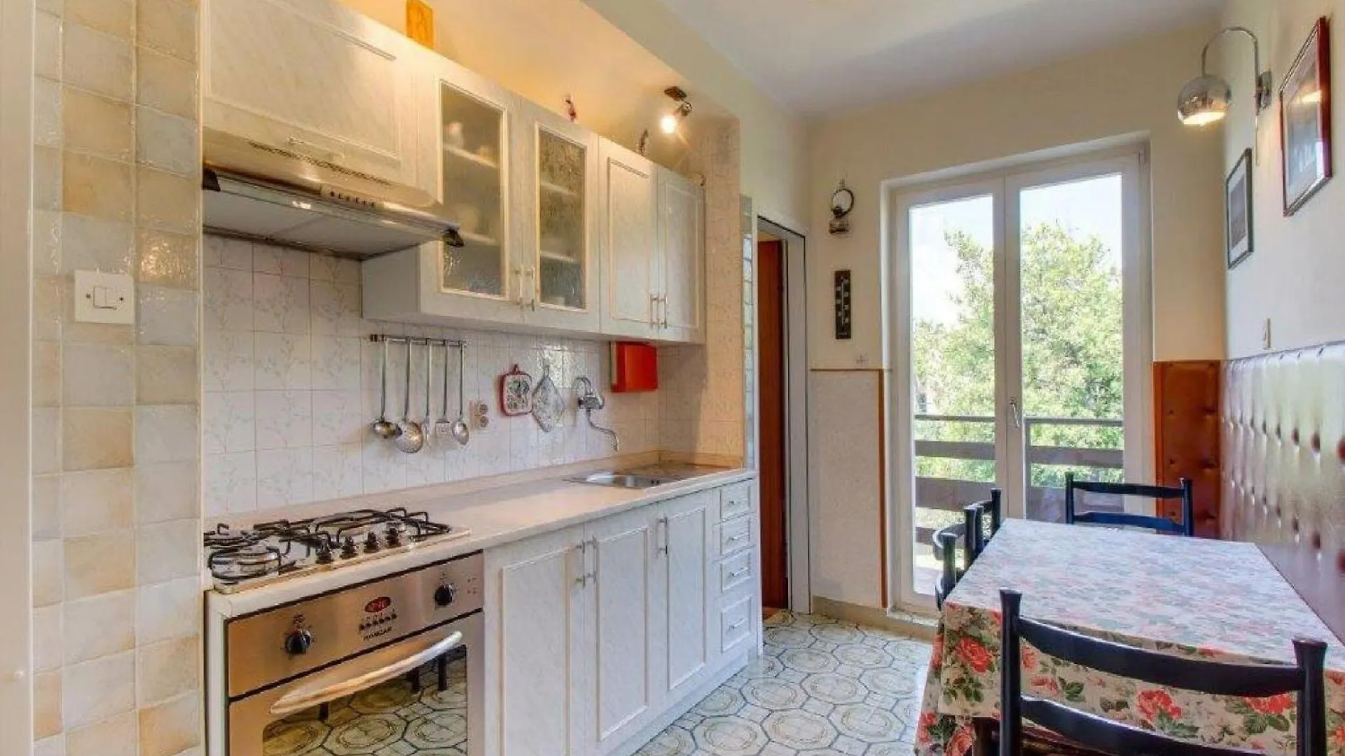 Apartment Blamax With Terrace And Sea View Mali Losinj